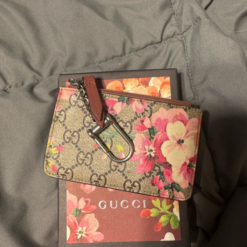 Gucci blooms key card case pouch